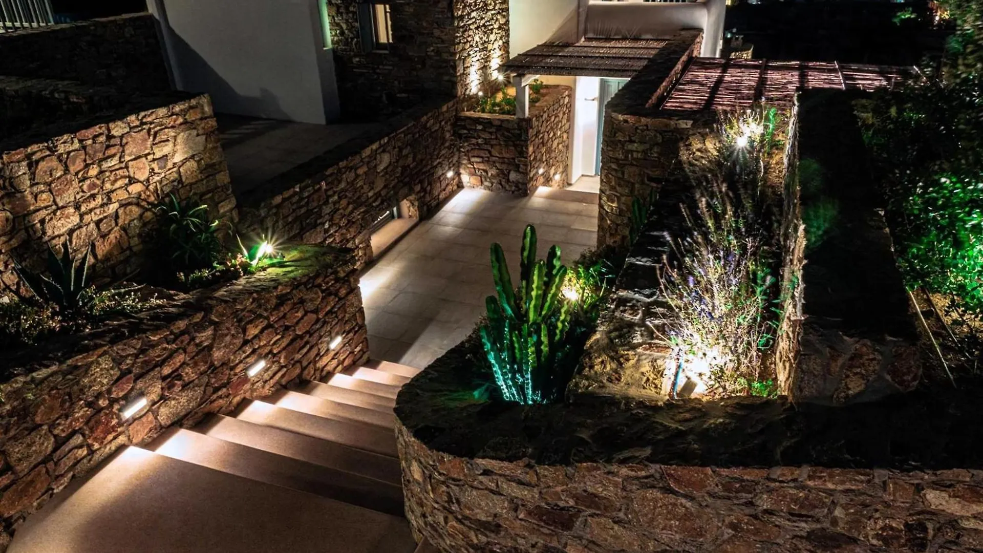 Splendid Mykonos Villa Villa Agape 5 Bedrooms Private Pool With Stunning Sea Views Outdoor Lounge Dining Area Hot Tub Kalafatis 0*,  Griechenland